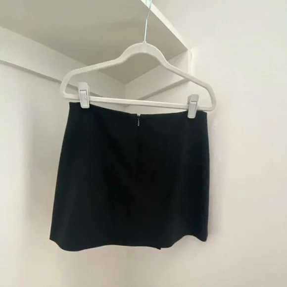 RED Valentino Black Miniskirt - Picture 2 of 4